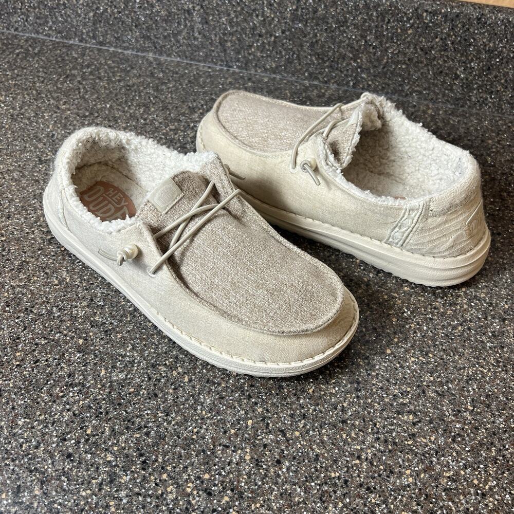 Hey Dude Wendy Brushed Cozy Shoes Womens Size 8 Ivory Fabric Lightweight Comfort